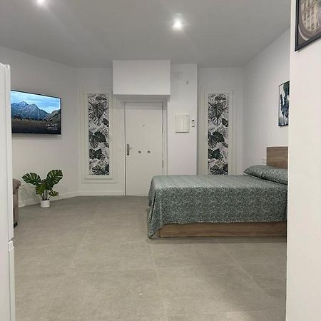 Apartament Fantastico Piso A 5 Minutos De La Estacion De Bus Y Tren A Metros De La Playa Malaga Zewnętrze zdjęcie