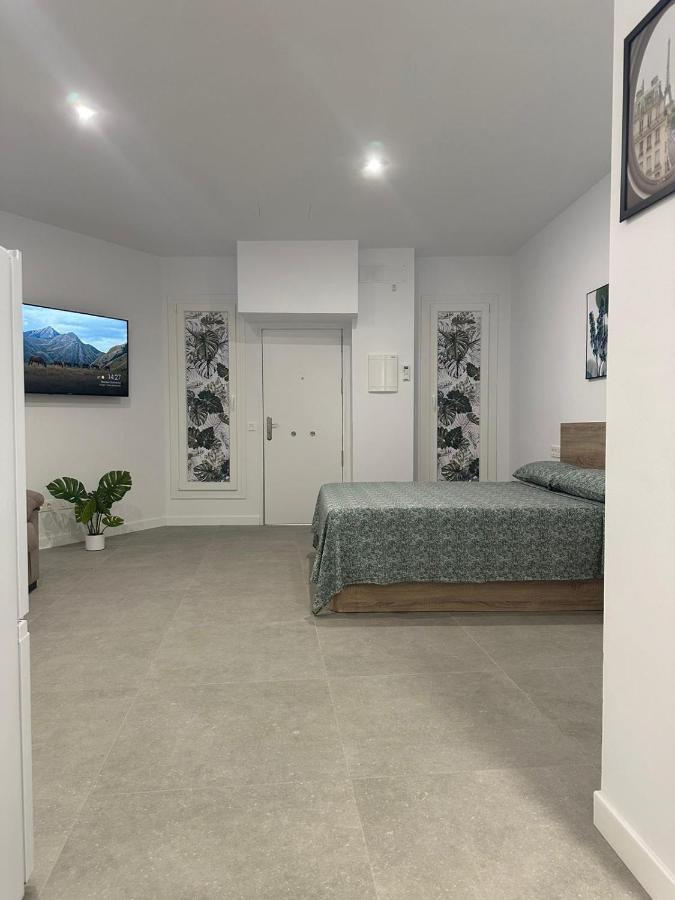 Apartament Fantastico Piso A 5 Minutos De La Estacion De Bus Y Tren A Metros De La Playa Malaga Zewnętrze zdjęcie