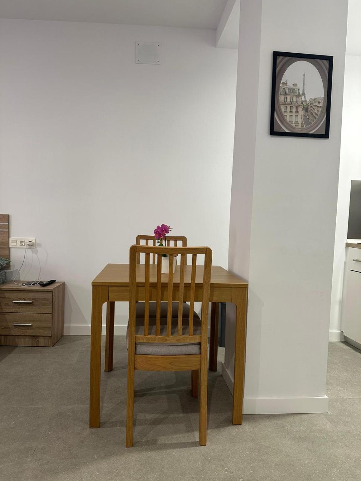 Apartament Fantastico Piso A 5 Minutos De La Estacion De Bus Y Tren A Metros De La Playa Malaga Zewnętrze zdjęcie